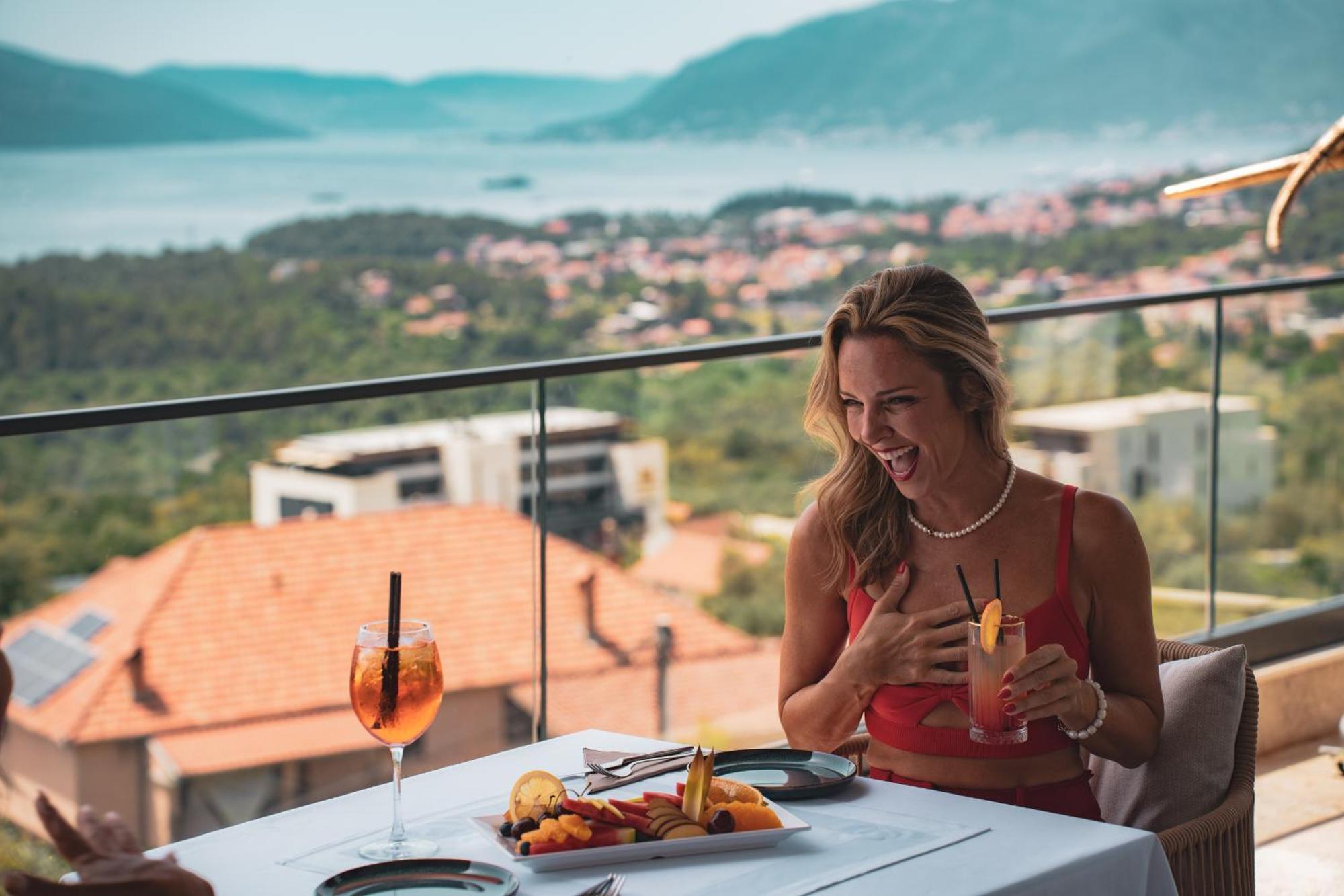 Royal Blue Resort & Residences Kavač Dış mekan fotoğraf