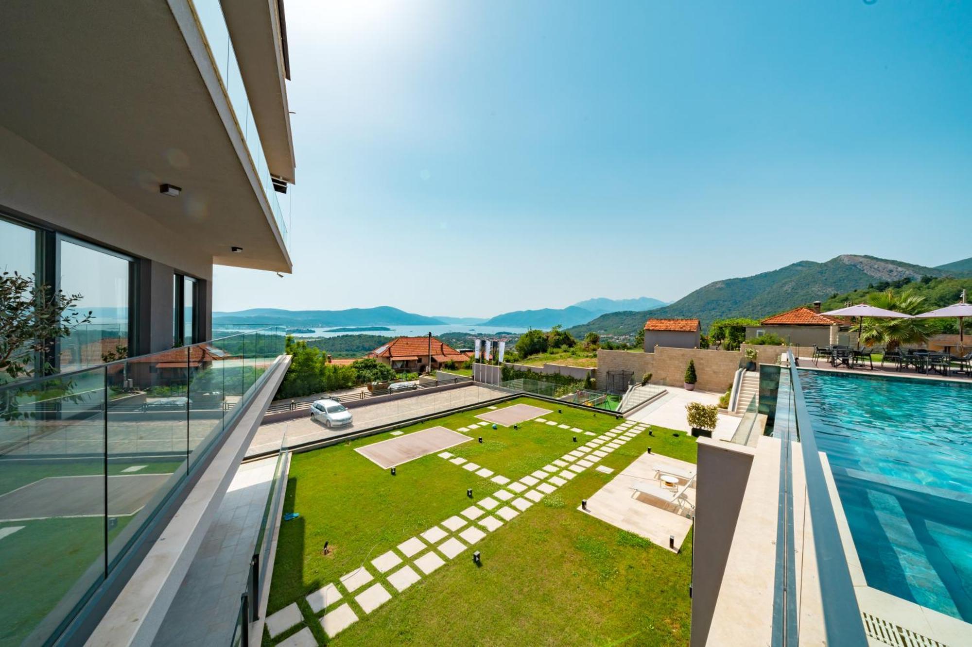 Royal Blue Resort & Residences Kavač Dış mekan fotoğraf